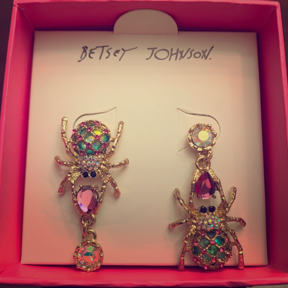 💖NWT💖 Betsey Johnson Mismatch Spider Earrings